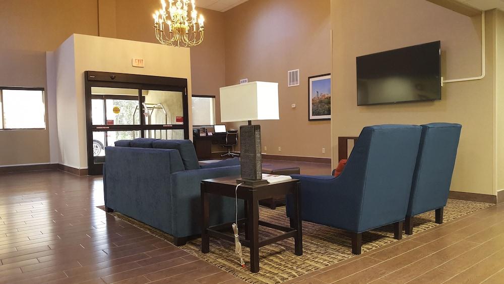 אלקואה Comfort Suites Knoxville Airport מראה חיצוני תמונה