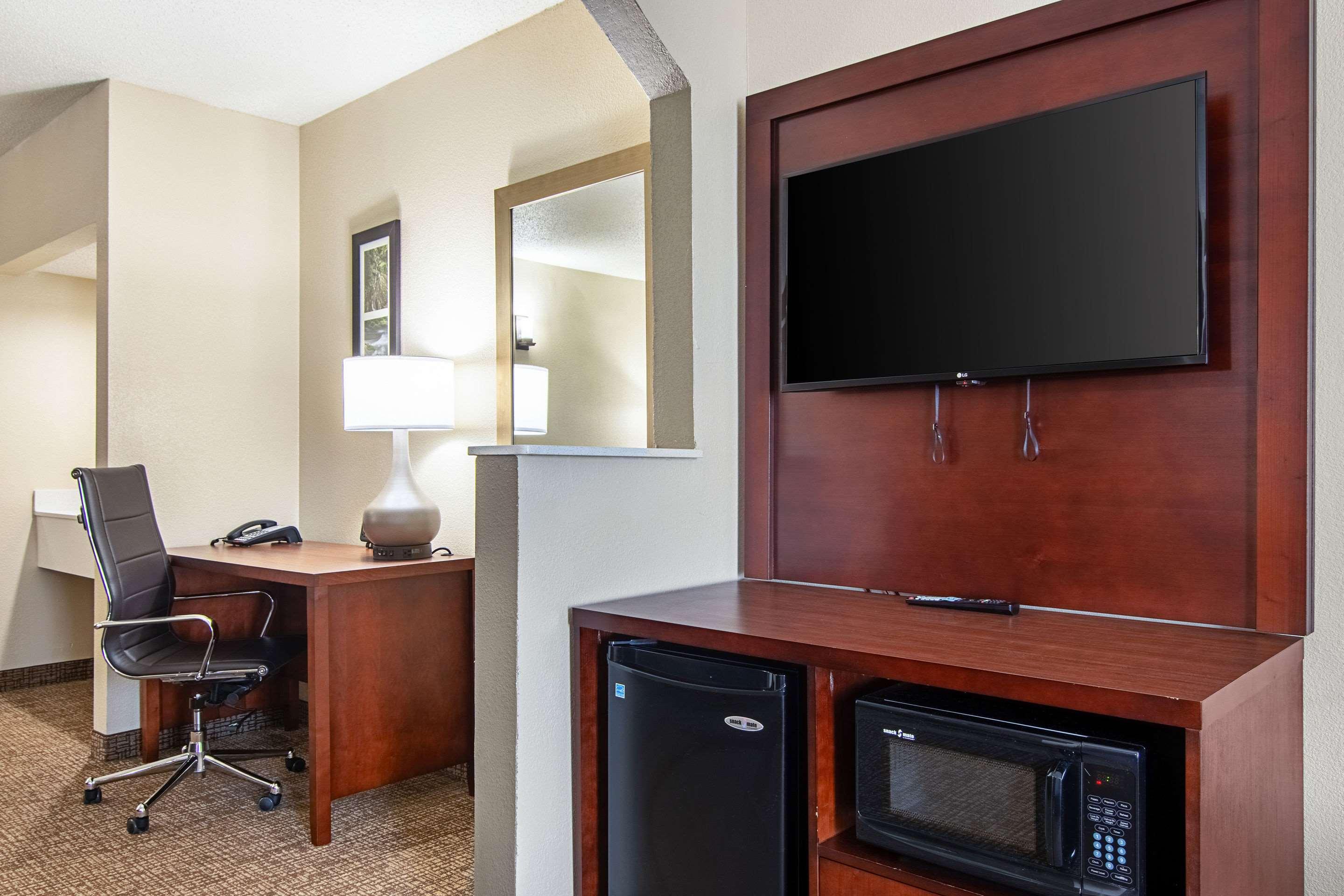 אלקואה Comfort Suites Knoxville Airport מראה חיצוני תמונה