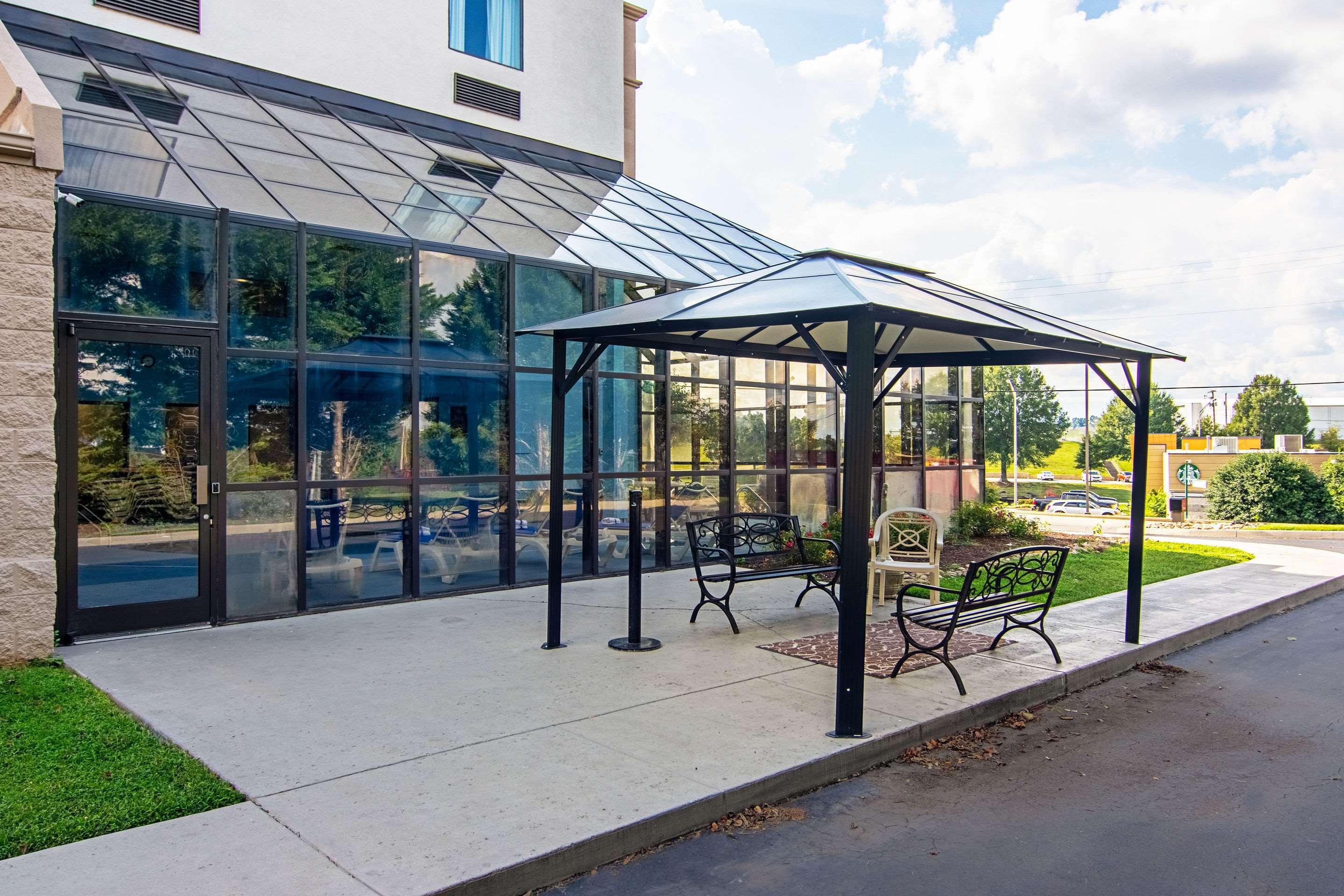 אלקואה Comfort Suites Knoxville Airport מראה חיצוני תמונה
