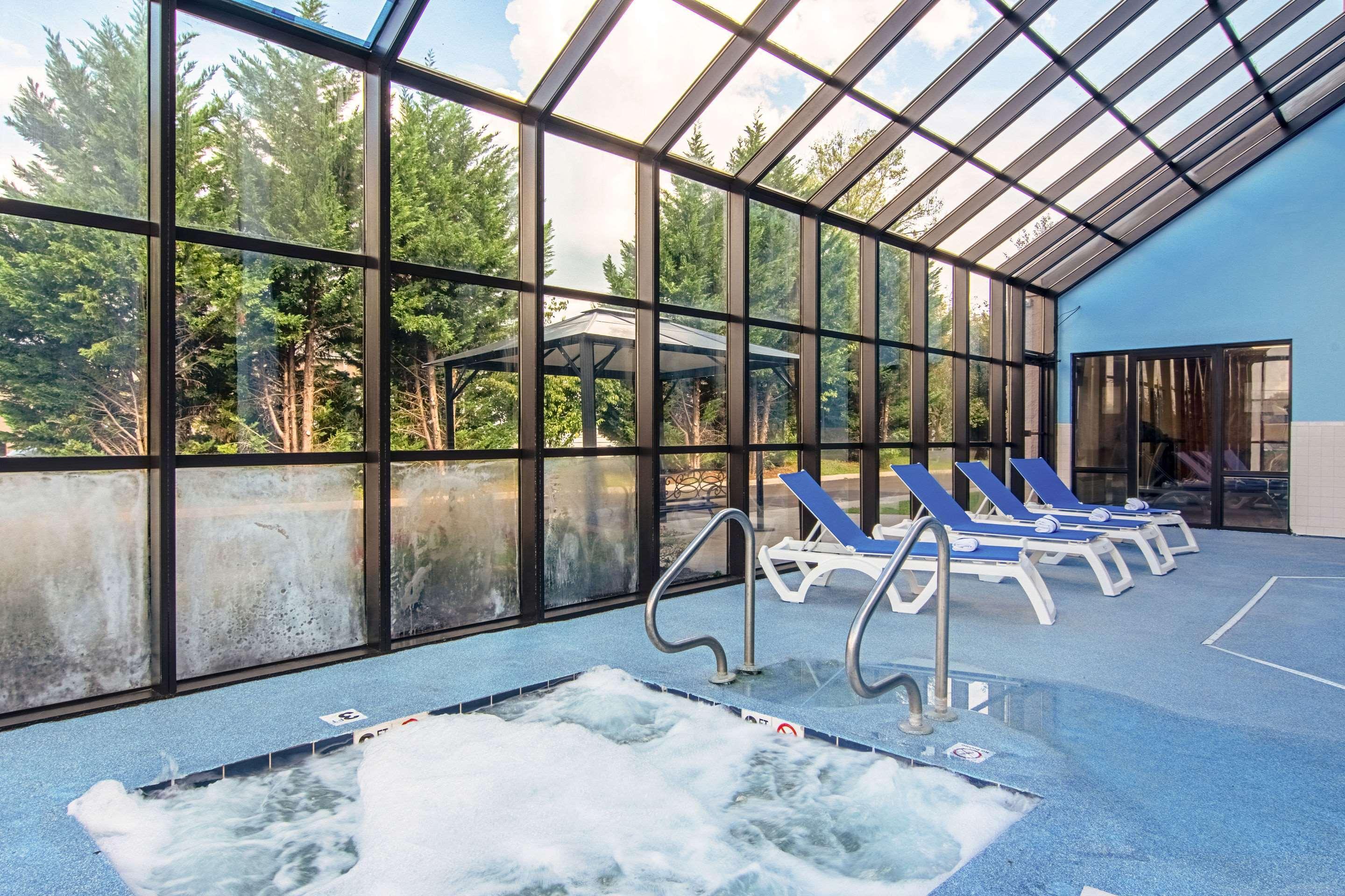 אלקואה Comfort Suites Knoxville Airport מראה חיצוני תמונה