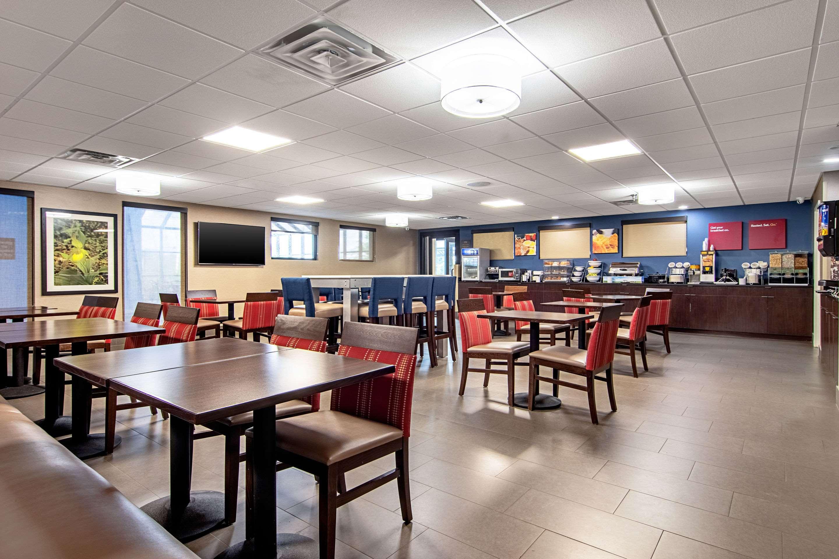אלקואה Comfort Suites Knoxville Airport מראה חיצוני תמונה