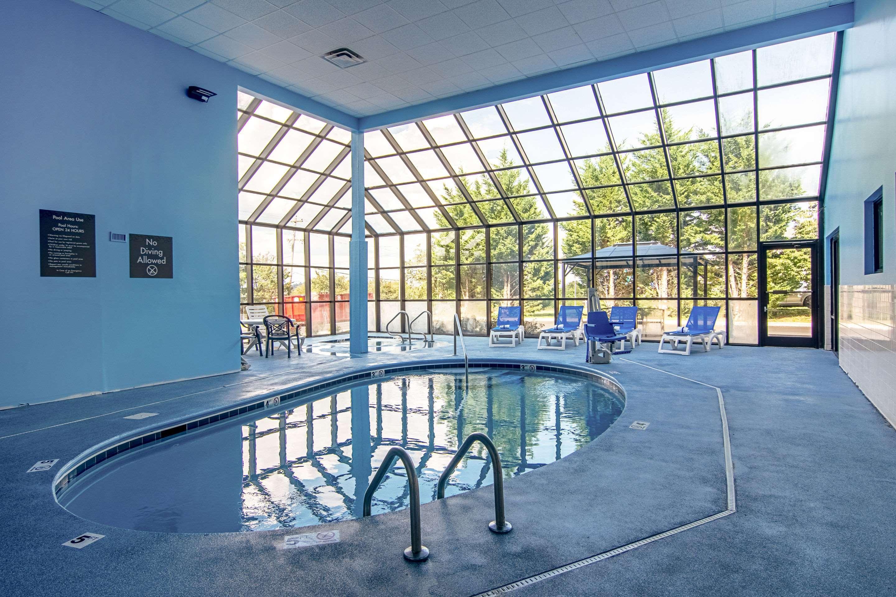 אלקואה Comfort Suites Knoxville Airport מראה חיצוני תמונה