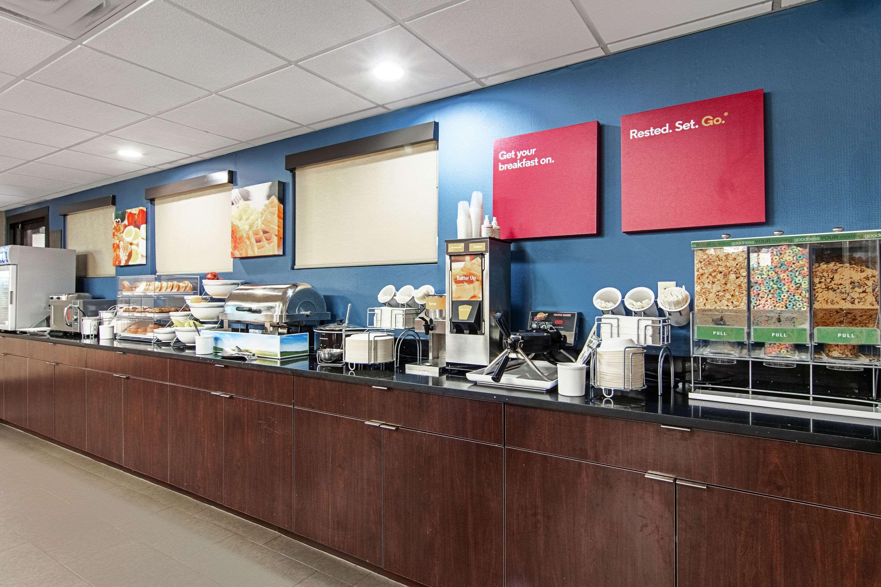 אלקואה Comfort Suites Knoxville Airport מראה חיצוני תמונה